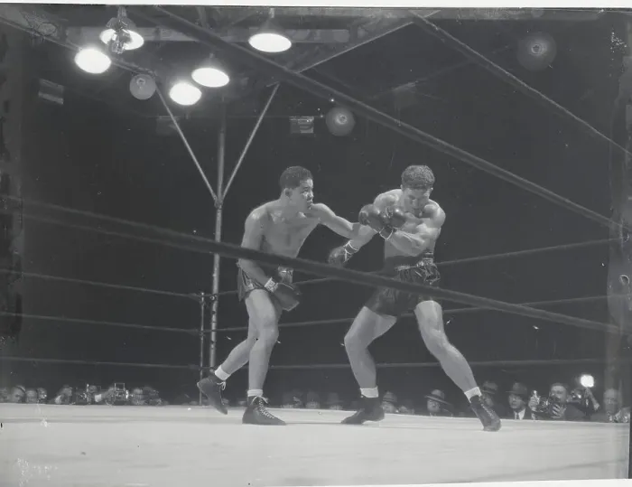 Framed Print : Joe Louis Punching Lou Nova Framed Print : Joe Louis Punching Lou Nova