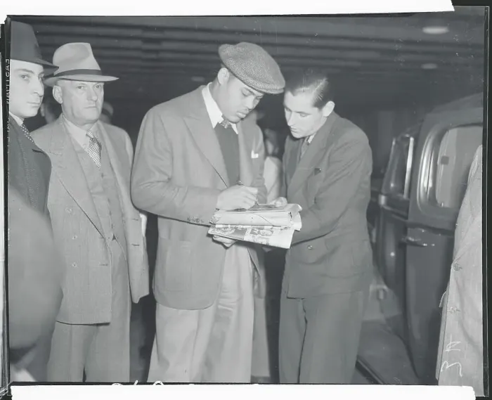 Framed Print : Joe Louis Signing Autograph Framed Print : Joe Louis Signing Autograph