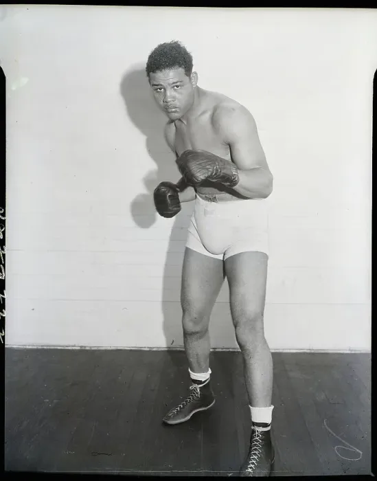 Framed Print : Joe Louis Sparring Framed Print : Joe Louis Sparring