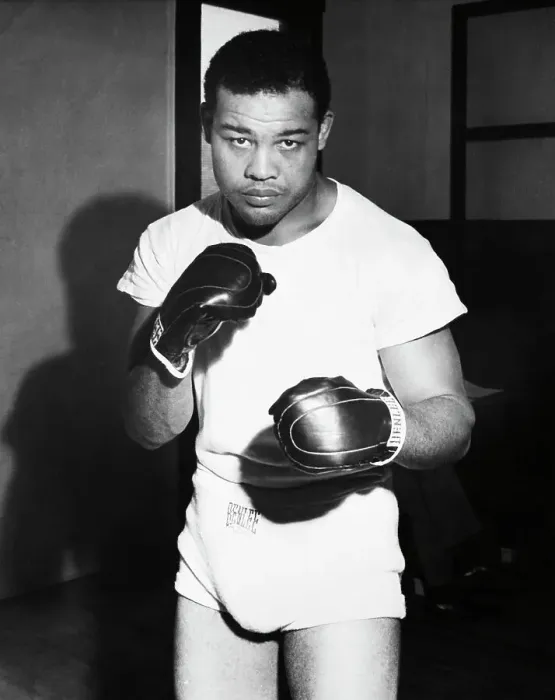 Framed Print : Joe Louis In Sparring Pose