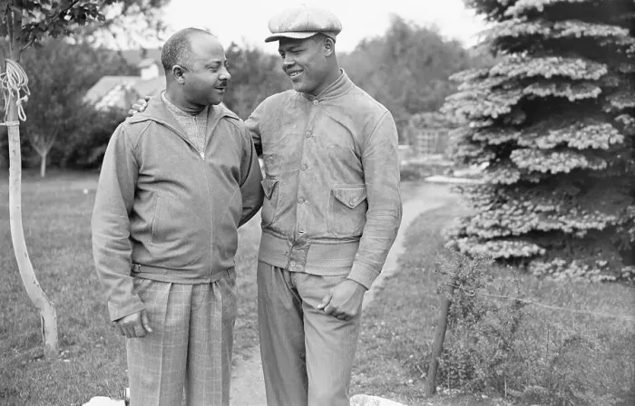 Framed Print : Joe Louis Talking with Manager Framed Print : Joe Louis Talking with Manager