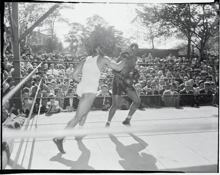 Framed Print : Joe Louis and Tiger Flowers Boxing Framed Print : Joe Louis and Tiger Flowers Boxing