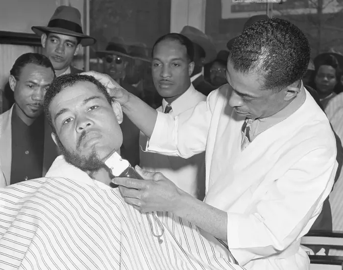 Framed Print : Joe Louis Trims Down For Title Bout