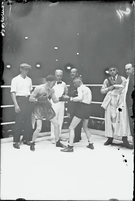 Framed Print : Joe Lynch and Johnny Buff Fighting Framed Print : Joe Lynch and Johnny Buff Fighting