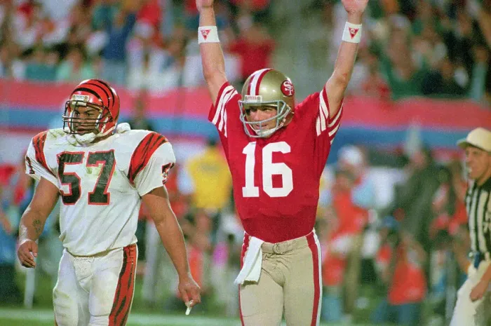 Framed Print : Joe Montana Celebrating Touchdown Framed Print : Joe Montana Celebrating Touchdown