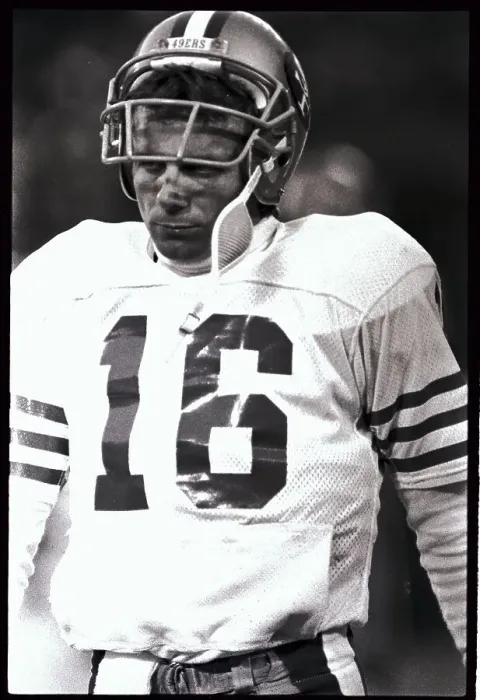 Framed Print : Joe Montana Looking Dejected Framed Print : Joe Montana Looking Dejected