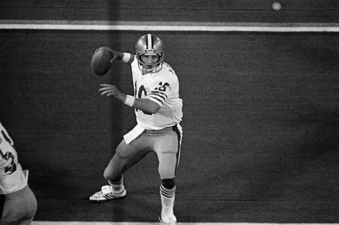 Framed Print : Joe Montana About to Pass Football in Super Bowl Game Framed Print : Joe Montana About to Pass Football in Super Bowl Game