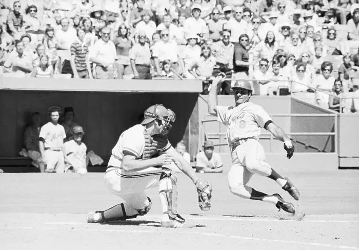 Framed Print : Joe Torre Scoring For The Mets