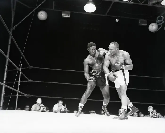Framed Print : Joe Walcott Tries To Punch Ezzardcharles Framed Print : Joe Walcott Tries To Punch Ezzardcharles