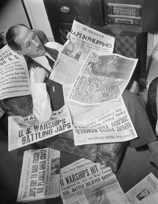 Framed Print : John Dingell Reading Newspapers Framed Print : John Dingell Reading Newspapers