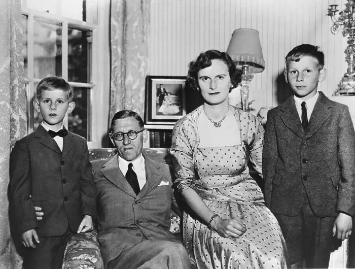 Framed Print : John E. Coulson with Family Framed Print : John E. Coulson with Family