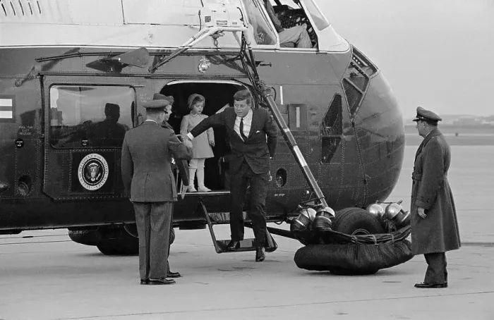 Framed Print : John F. Kennedy and Young Caroline Leaving Helicopter Framed Print : John F. Kennedy and Young Caroline Leaving Helicopter