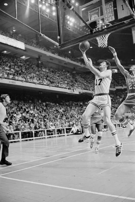Framed Print : John Havlicek Shooting the Ball Framed Print : John Havlicek Shooting the Ball
