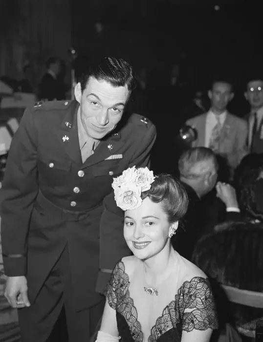 Framed Print : John Huston and Olivia De Havilland at Academy Awards Framed Print : John Huston and Olivia De Havilland at Academy Awards