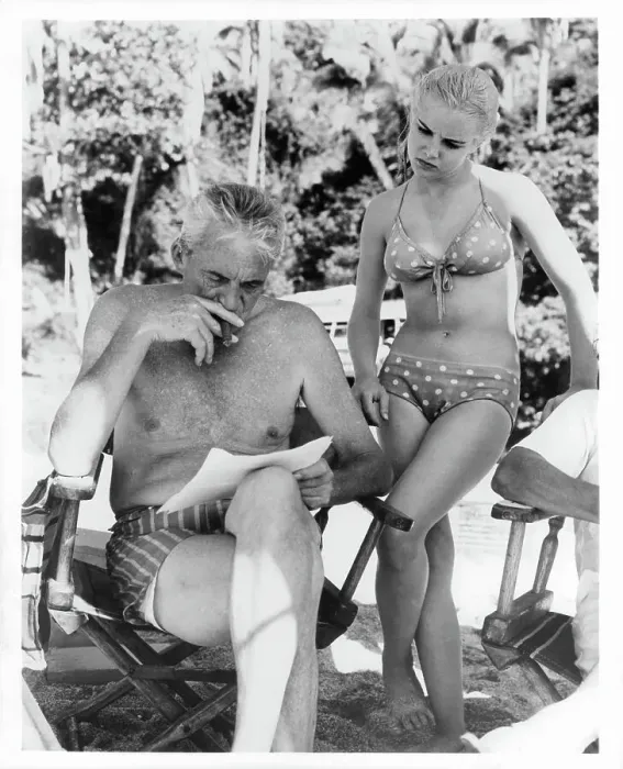 Framed Print : John Huston And Sue Lyon In The Night Of The Iguana Framed Print : John Huston And Sue Lyon In The Night Of The Iguana