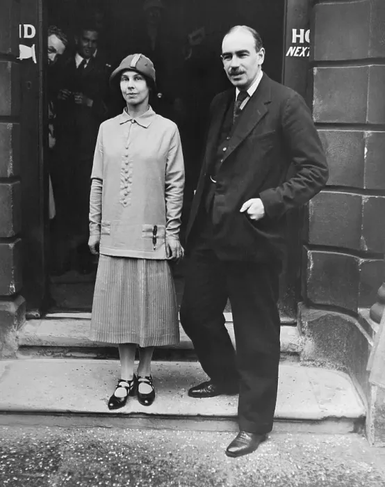 Framed Print : John Maynard Keynes with Lydia Lopokova