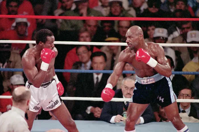 Framed Print : John Mugabi and Marvin Hagler In Fight Framed Print : John Mugabi and Marvin Hagler In Fight