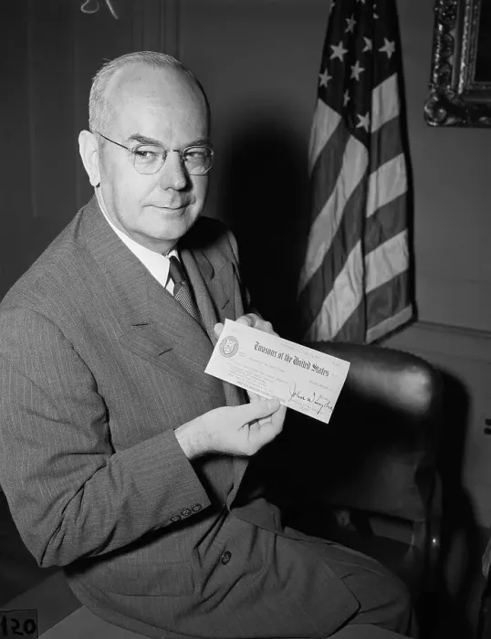 Framed Print : John Synder Holds $7 1 / 2 Billion Check Framed Print : John Synder Holds $7 1 / 2 Billion Check