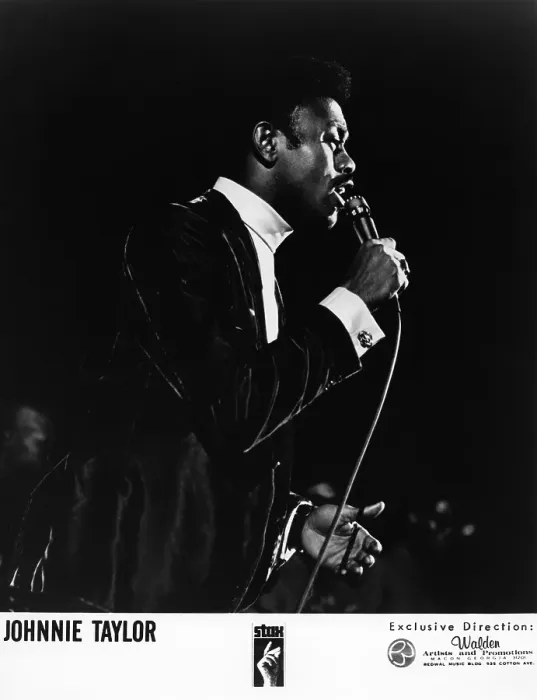 Framed Print : Johnnie Taylor Performing Framed Print : Johnnie Taylor Performing