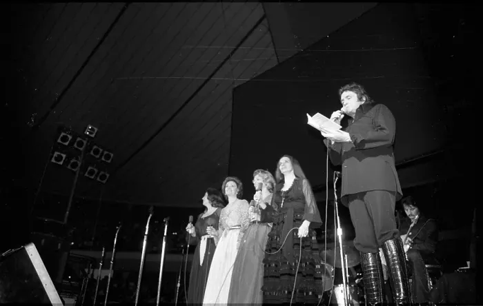 Framed Print : Johnny Cash & The Carter Sisters Performing Framed Print : Johnny Cash & The Carter Sisters Performing