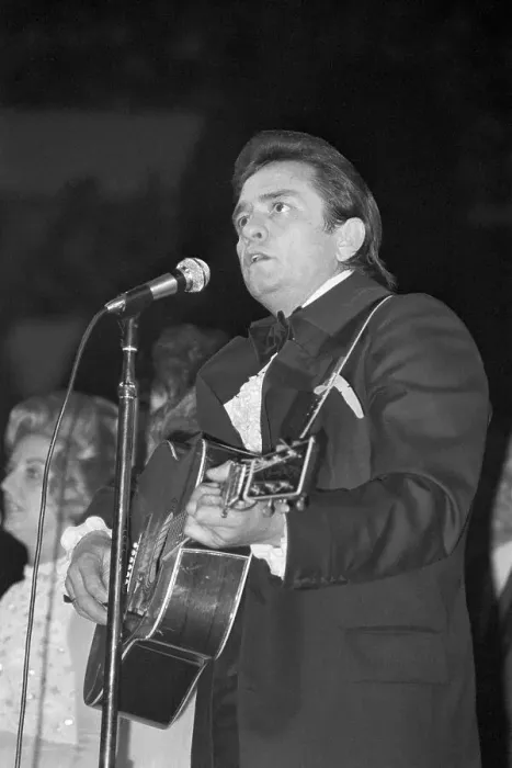 Framed Print : Johnny Cash At Madison Square Garden Framed Print : Johnny Cash At Madison Square Garden