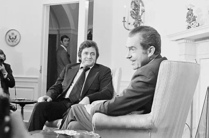Framed Print : Johnny Cash with President Nixon