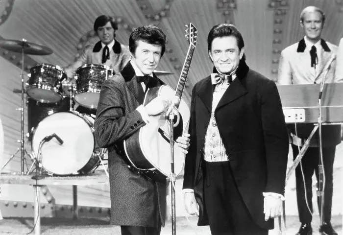 : Johnny Cash on Stage with Sonny James : Johnny Cash on Stage with Sonny James