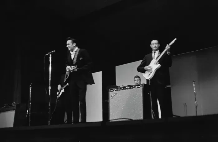 Framed Print : Johnny Cash & The Tennessee Three In Concert Framed Print : Johnny Cash & The Tennessee Three In Concert