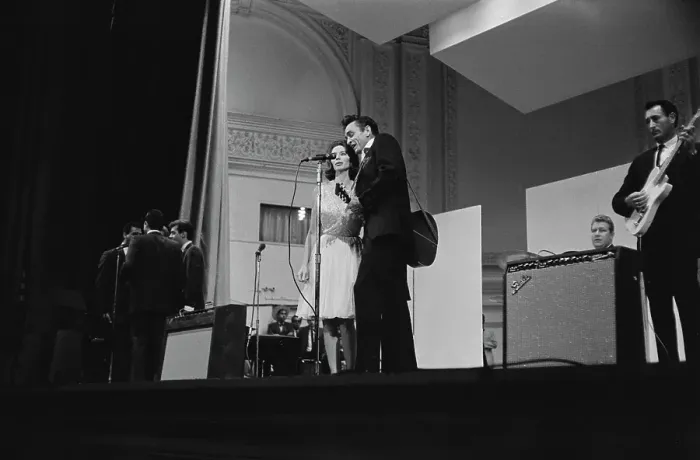 Framed Print : Johnny Cash & The Tennessee Three In Concert