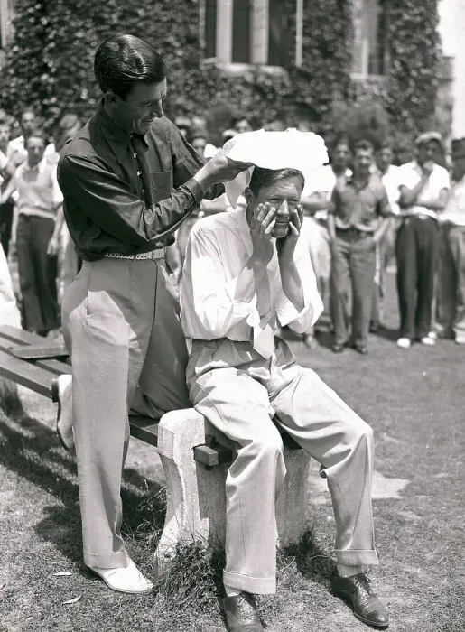 Framed Print : Johnny Farrell Treating Byron Nelson with Ice Pack
