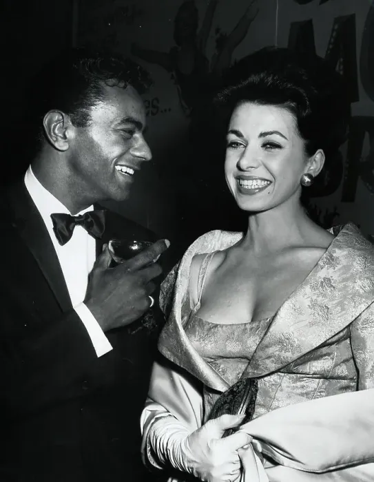 Framed Print : Johnny Mathis and Carmen Phillips Framed Print : Johnny Mathis and Carmen Phillips