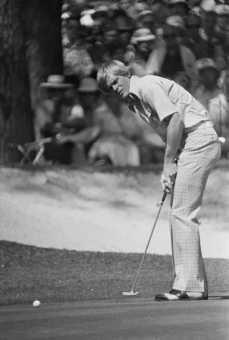 Framed Print : Johnny Miller Watches Missed Birdie Putt Framed Print : Johnny Miller Watches Missed Birdie Putt