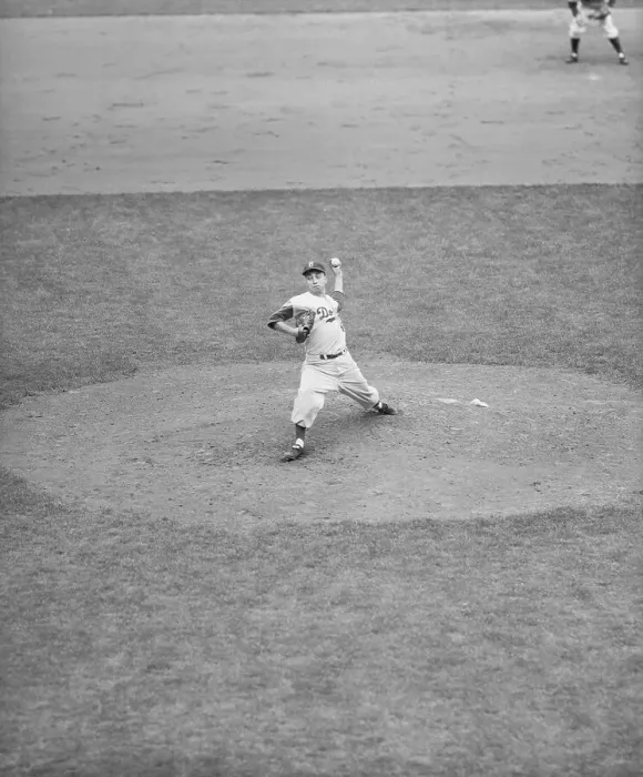 Framed Print : Johnny Podres Pitching for the Dodgers Framed Print : Johnny Podres Pitching for the Dodgers