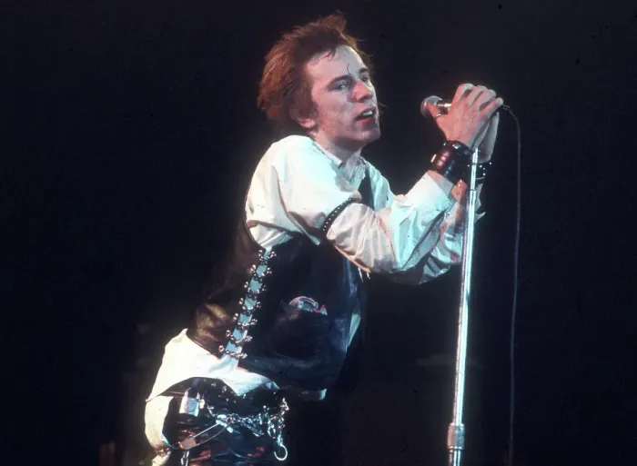 Framed Print : Johnny Rotten At Sex Pistols Last Concert Framed Print : Johnny Rotten At Sex Pistols Last Concert