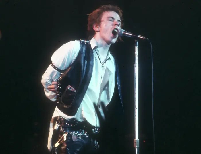 Framed Print : Johnny Rotten At Sex Pistols Last Concert Framed Print : Johnny Rotten At Sex Pistols Last Concert