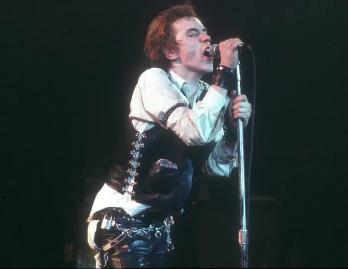 Framed Print : Johnny Rotten At Sex Pistols Last Concert