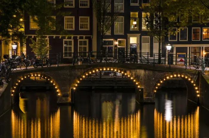 Framed Print : The Jordaan: A Historic Dutch Neighborhood of Amsterdam Framed Print : The Jordaan: A Historic Dutch Neighborhood of Amsterdam