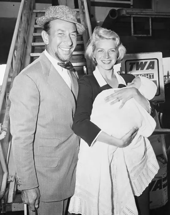Framed Print : Jose Ferrer, Rosemary Clooney Holds Baby Framed Print : Jose Ferrer, Rosemary Clooney Holds Baby