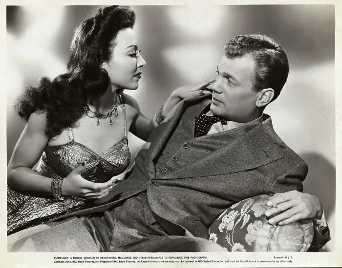 Framed Print : Joseph Cotten and Ruth Warwick in Movie Scene Framed Print : Joseph Cotten and Ruth Warwick in Movie Scene