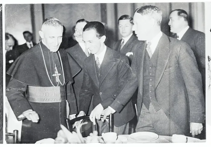 Framed Print : Joseph Goebbels with Dignitaries