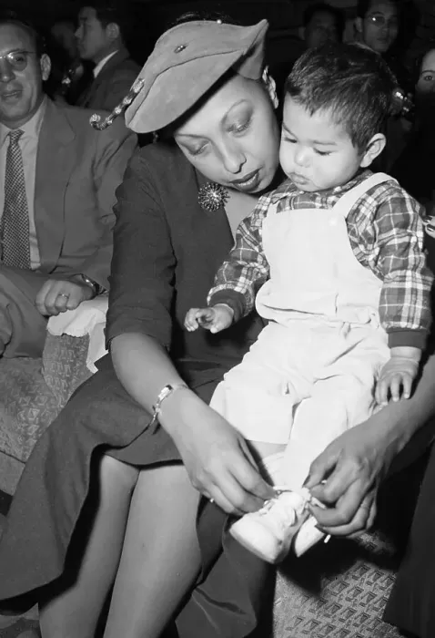 Framed Print : Josephine Baker Ties Young Japanese Boy's Shoe Framed Print : Josephine Baker Ties Young Japanese Boy's Shoe