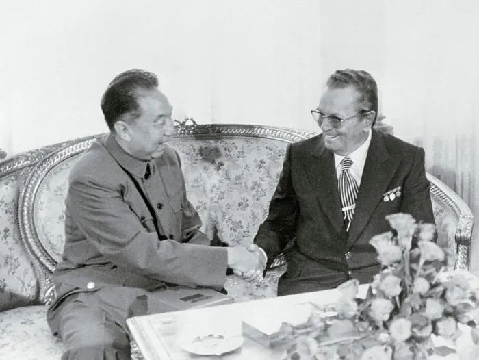 Framed Print : Josip Broz Tito Conversing with Chinese Leader Hua Kuo Feng Framed Print : Josip Broz Tito Conversing with Chinese Leader Hua Kuo Feng