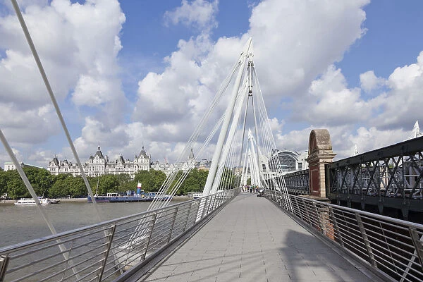 Jubilee Bridge over the River Thames, London, England, United Kingdom