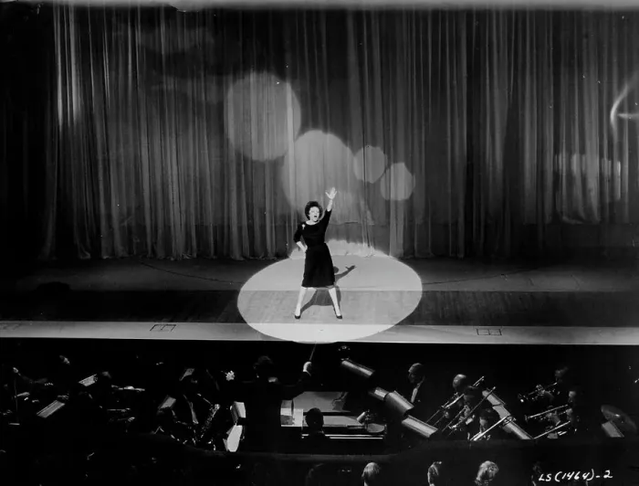 Framed Print : Judy Garland Framed Print : Judy Garland