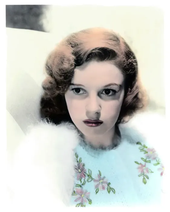 Framed Print : Judy Garland Framed Print : Judy Garland