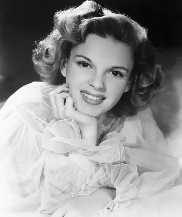 Framed Print : Judy Garland Framed Print : Judy Garland