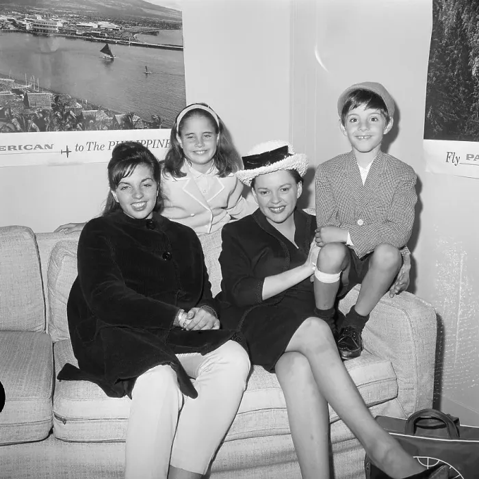 Framed Print : Judy Garland with Her Children Framed Print : Judy Garland with Her Children