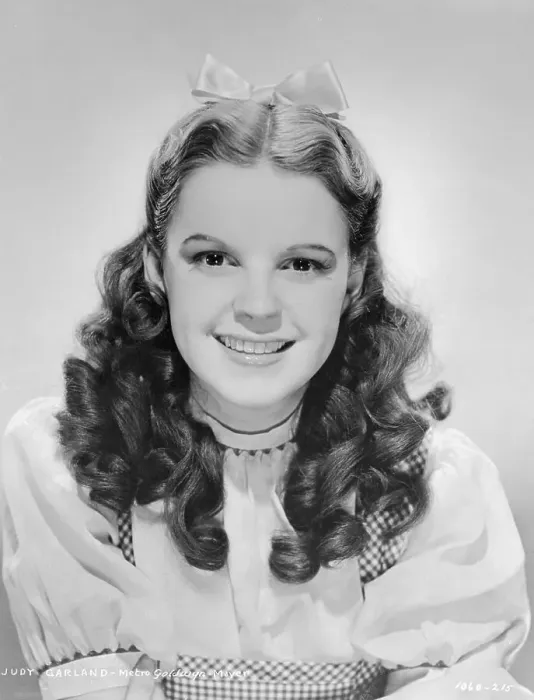Framed Print : Judy Garland as Dorothy Gale Framed Print : Judy Garland as Dorothy Gale