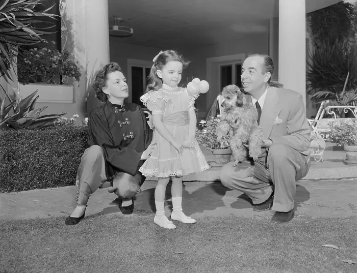 Framed Print : Judy Garland with Husband and Daughter Liza Minnelli