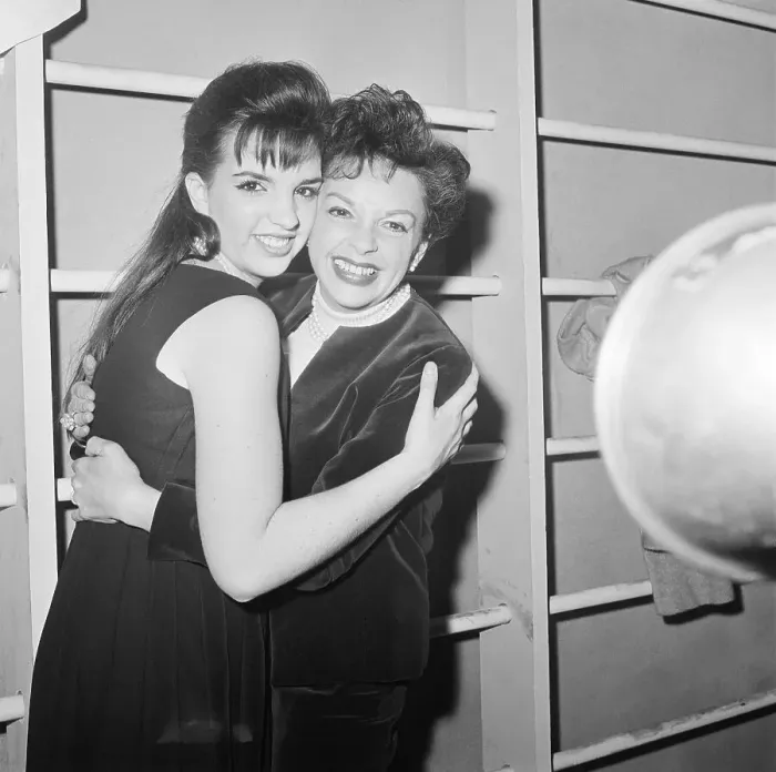 Framed Print : Judy Garland and Liza Minnelli Framed Print : Judy Garland and Liza Minnelli